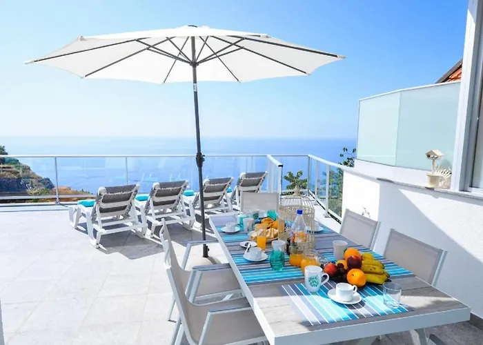 Atlantic Charm Villa